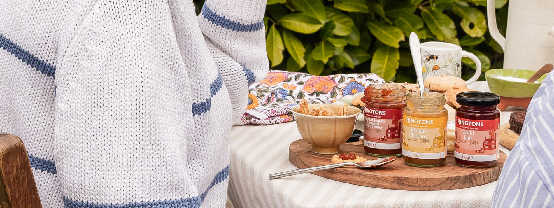 Exquisite Teas and Indulgent Treats